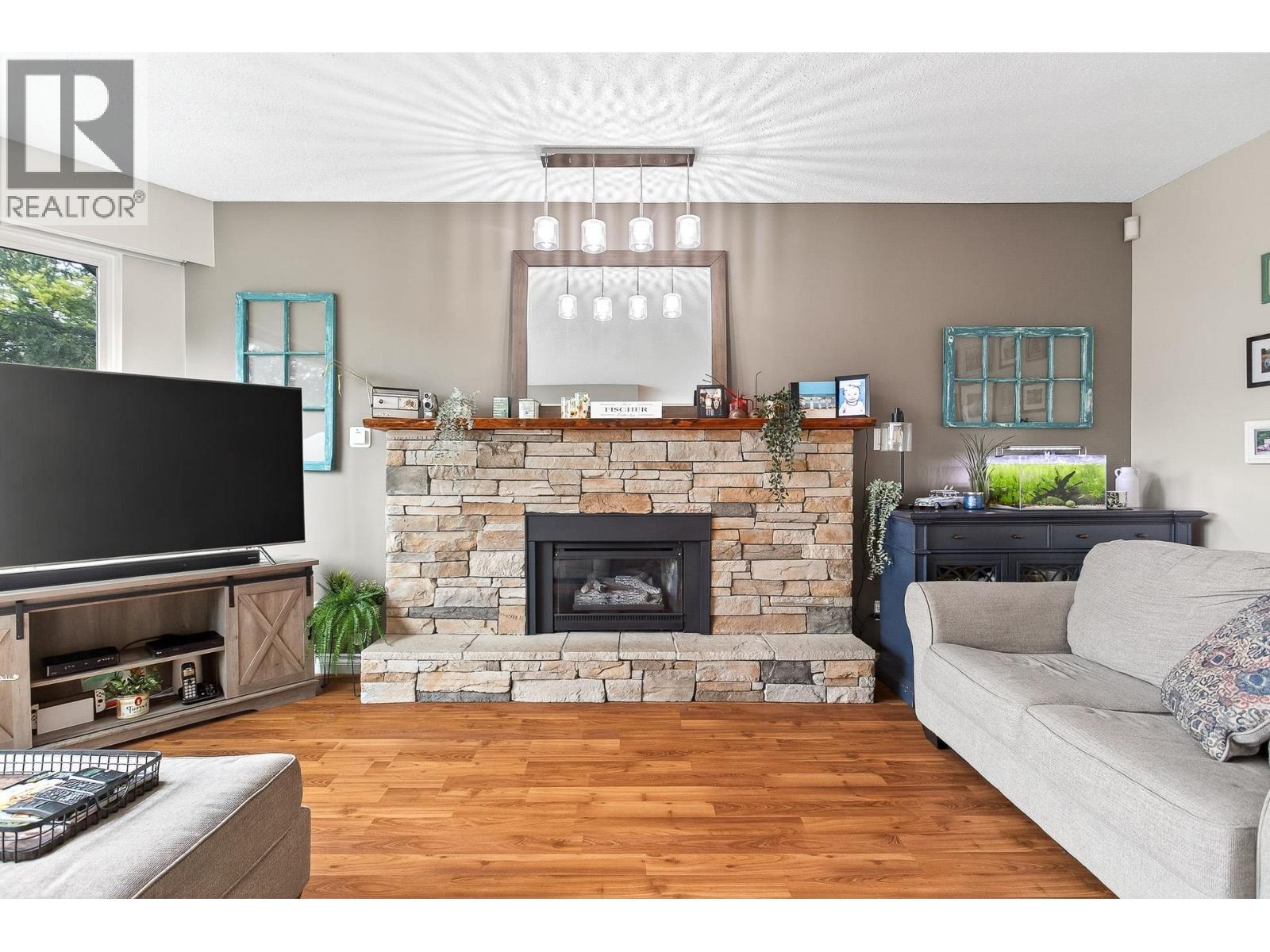 21910 WICKLOW WAY, Maple Ridge