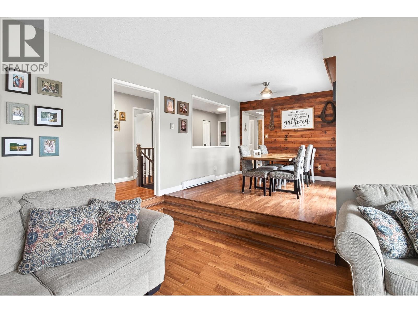 21910 WICKLOW WAY, Maple Ridge