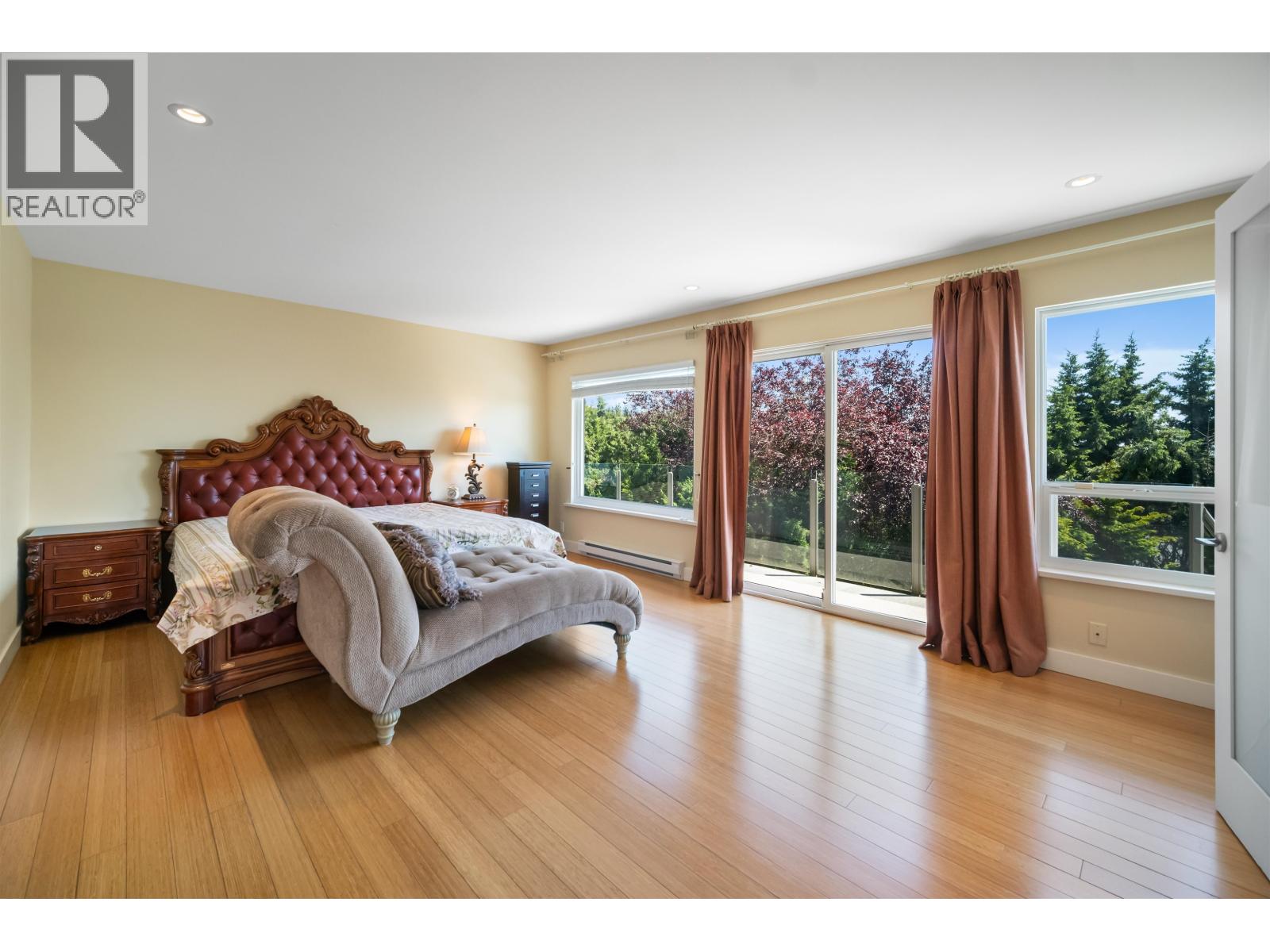 4246 ROCKRIDGE ROAD, West Vancouver