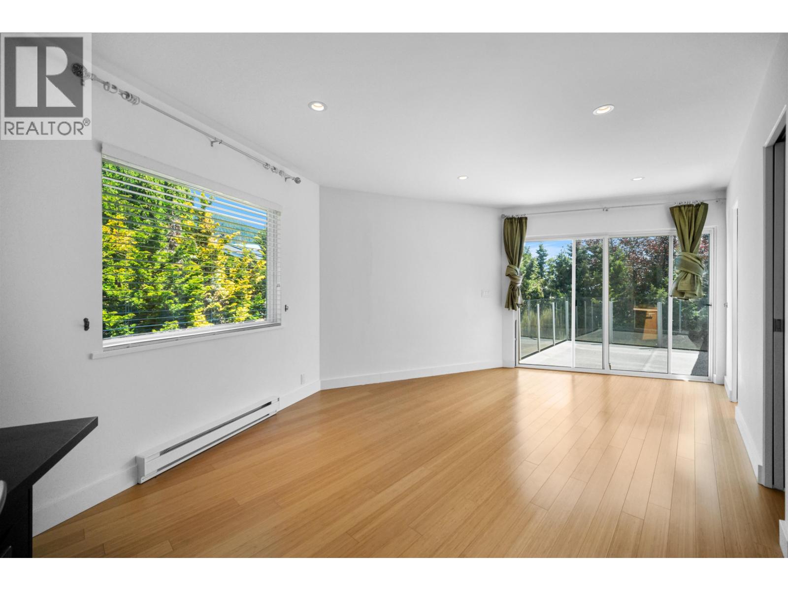 4246 ROCKRIDGE ROAD, West Vancouver