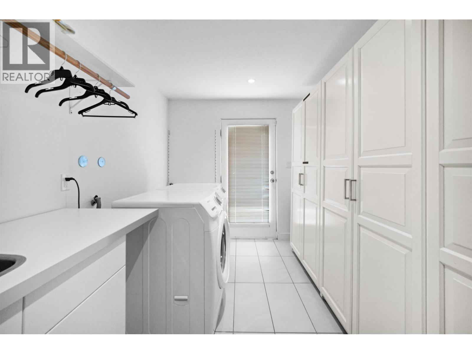 4246 ROCKRIDGE ROAD, West Vancouver