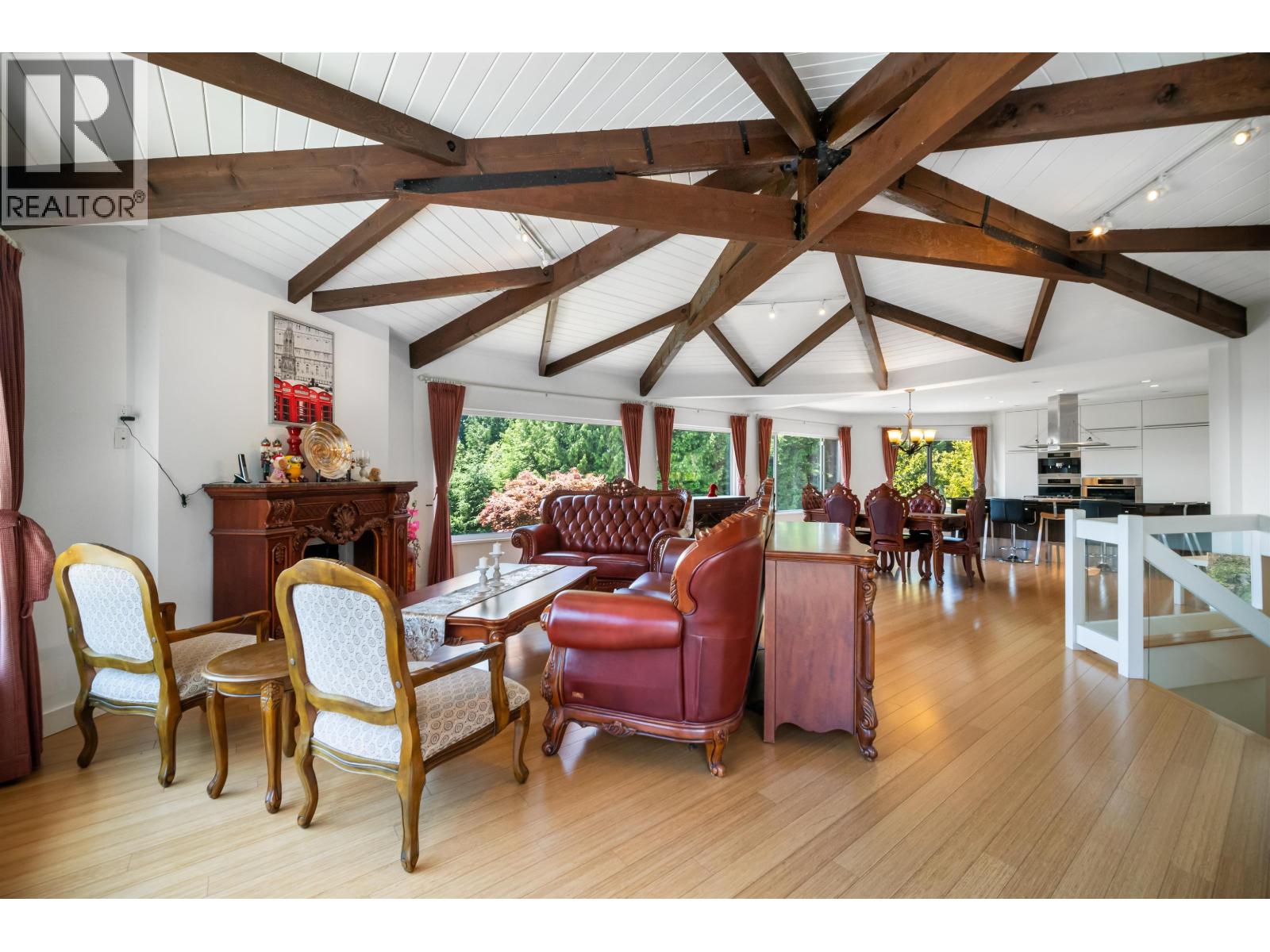4246 ROCKRIDGE ROAD, West Vancouver