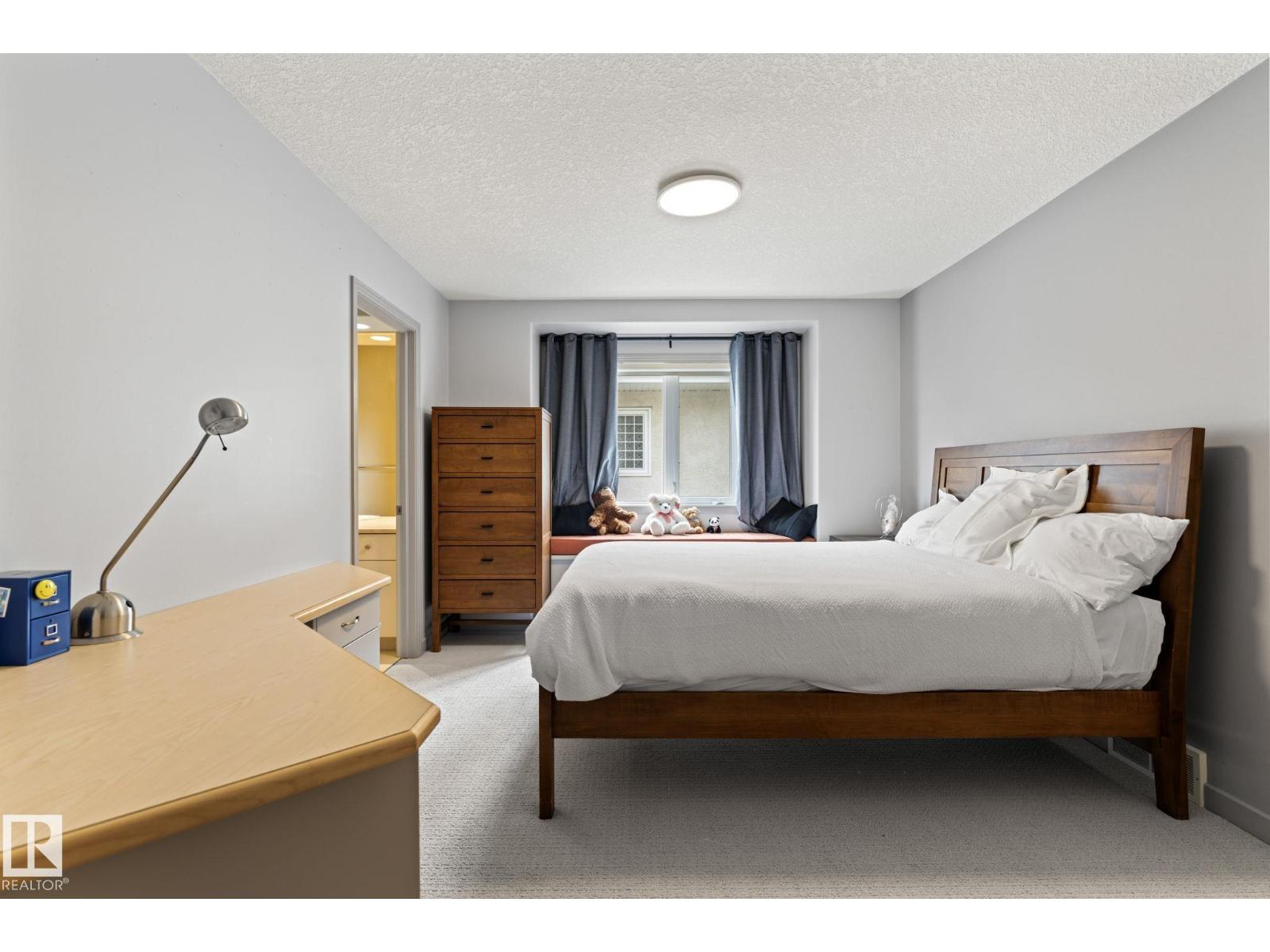 473 HEFFERNAN DR NW, Edmonton