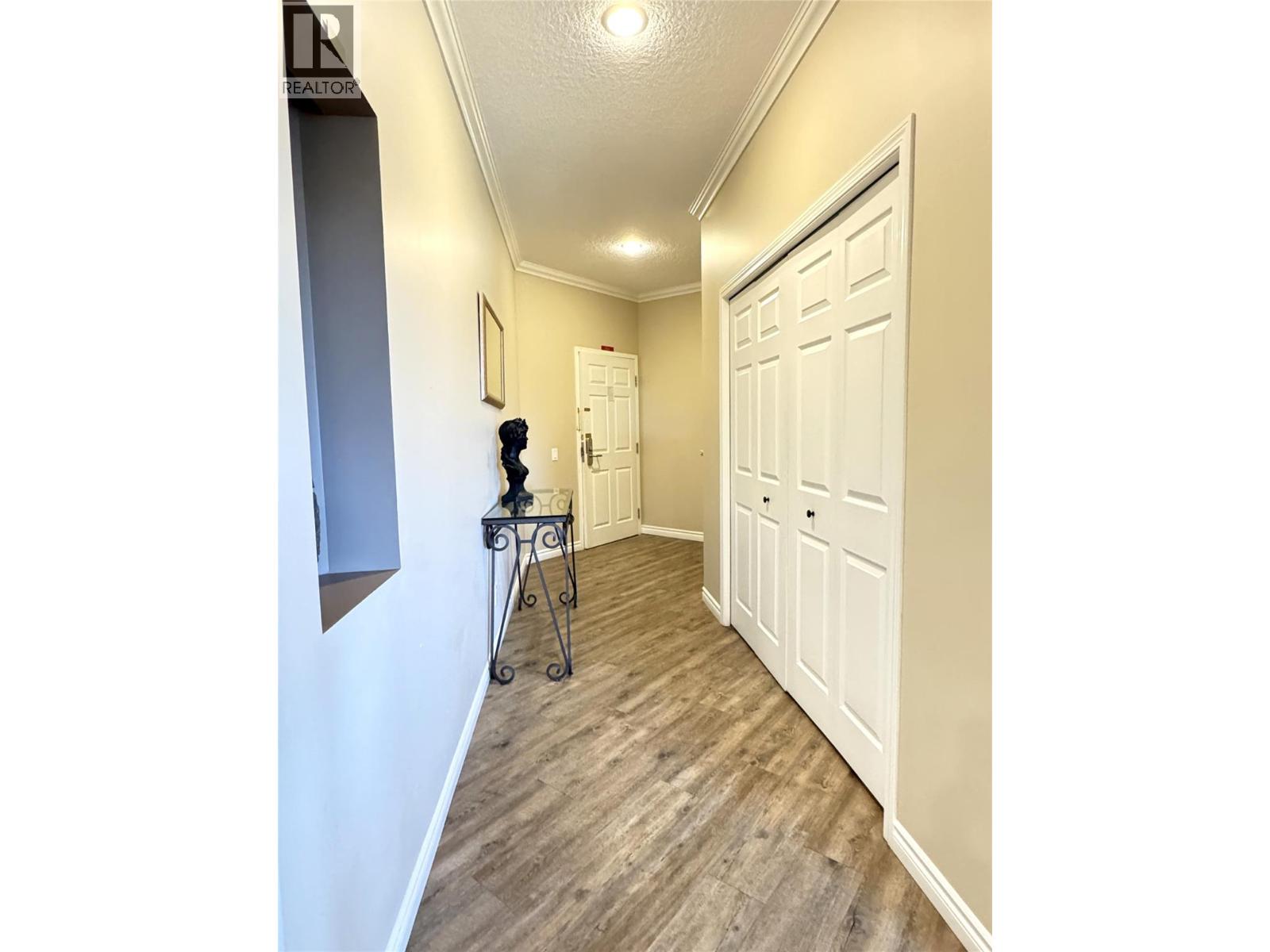 100 BIGHORN Boulevard Unit# 113, Radium Hot Springs