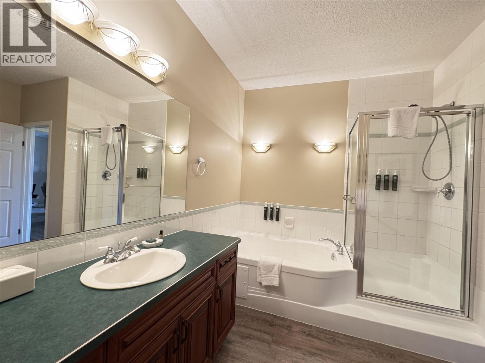 100 BIGHORN Boulevard Unit# 113, Radium Hot Springs