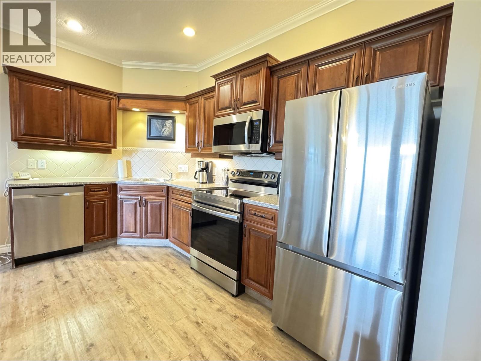 100 BIGHORN Boulevard Unit# 113, Radium Hot Springs