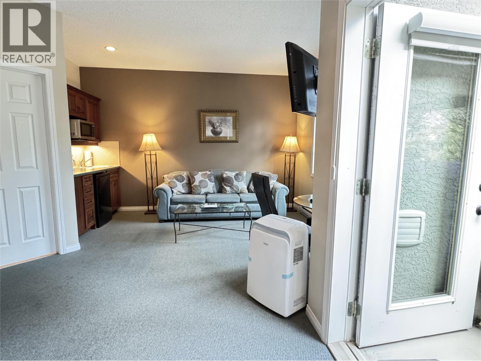 100 BIGHORN Boulevard Unit# 113, Radium Hot Springs