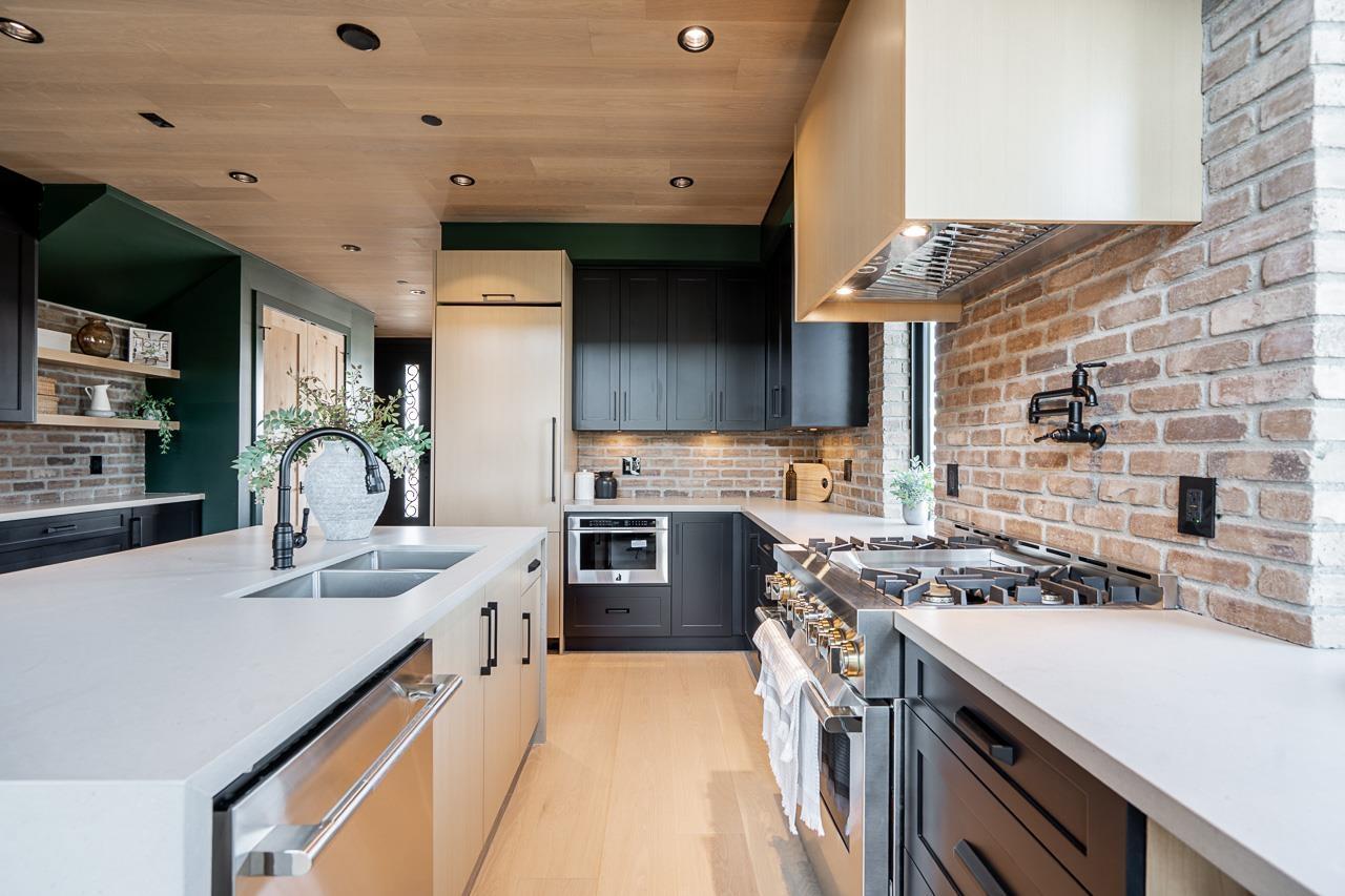 8194 201 STREET, Langley