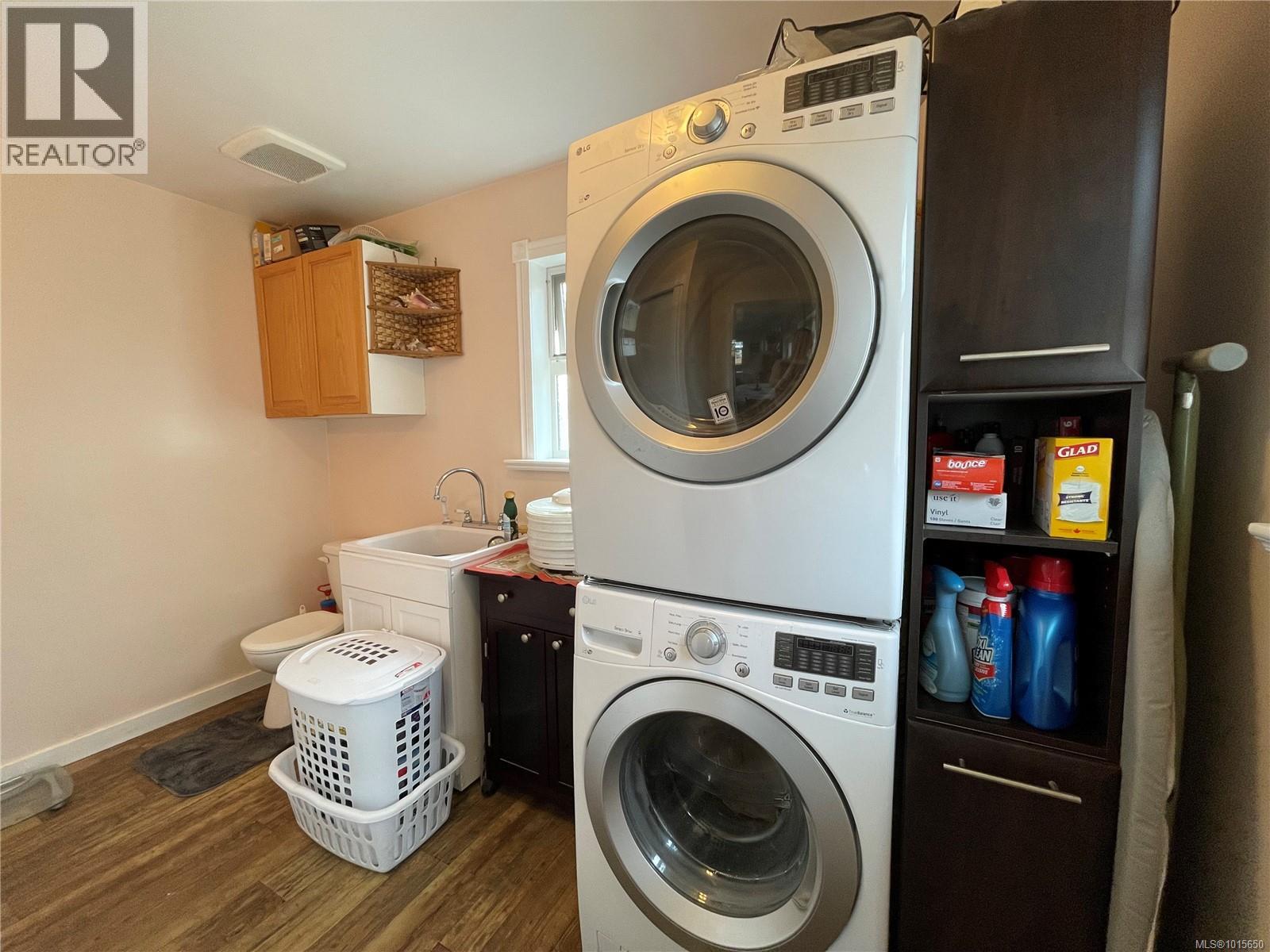 4067 Johnston Rd, Port Alberni