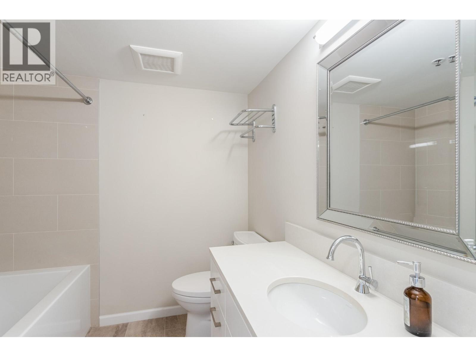 5 2150 MARINE DRIVE, West Vancouver