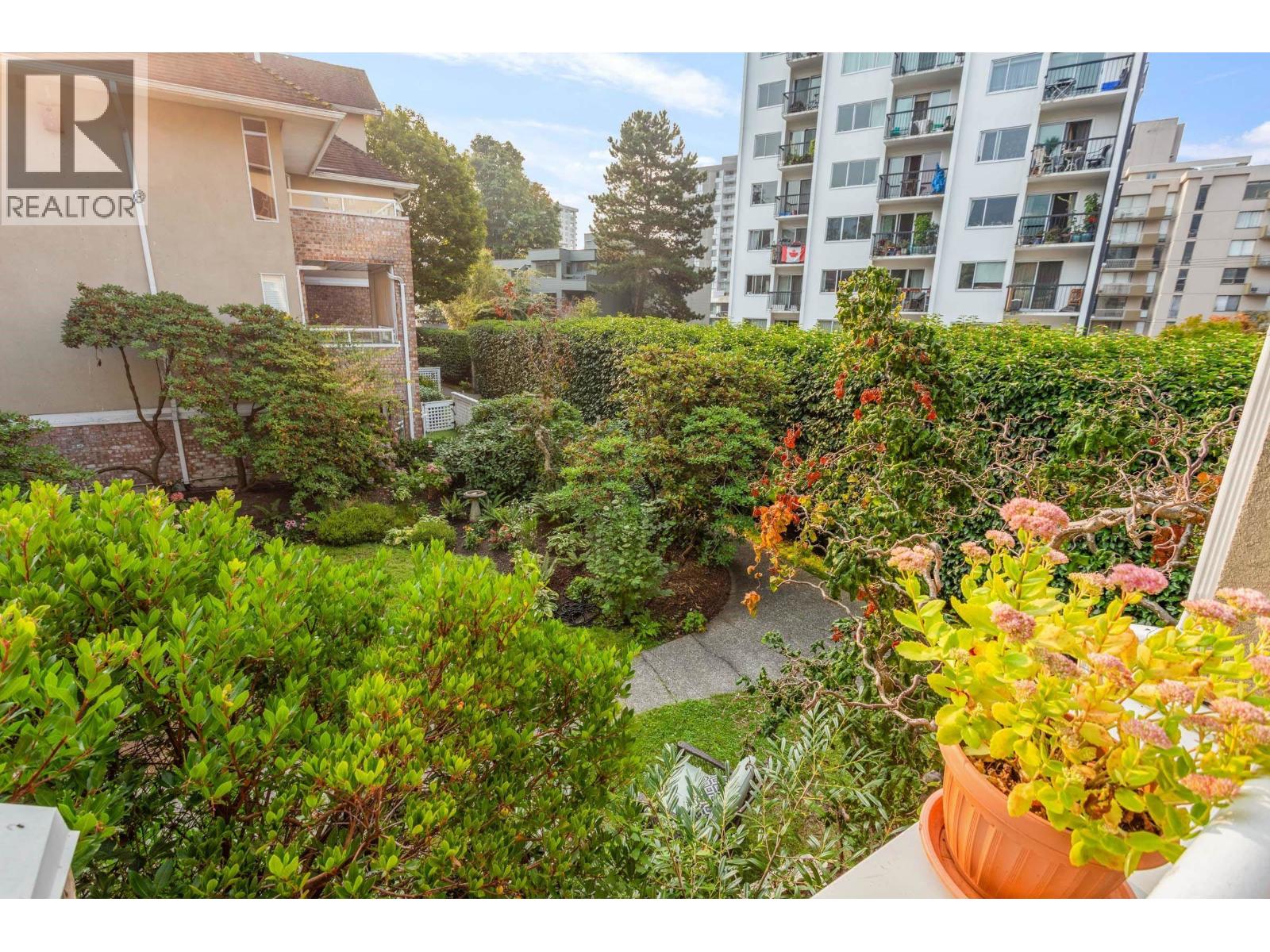 5 2150 MARINE DRIVE, West Vancouver