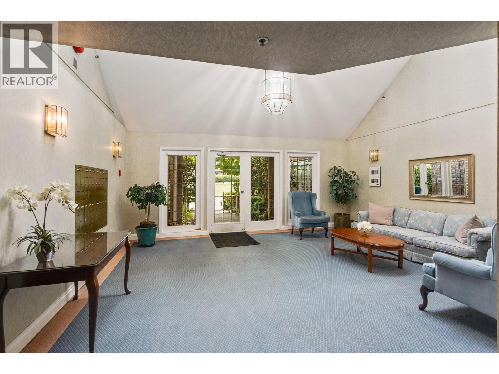 5 2150 MARINE DRIVE, West Vancouver