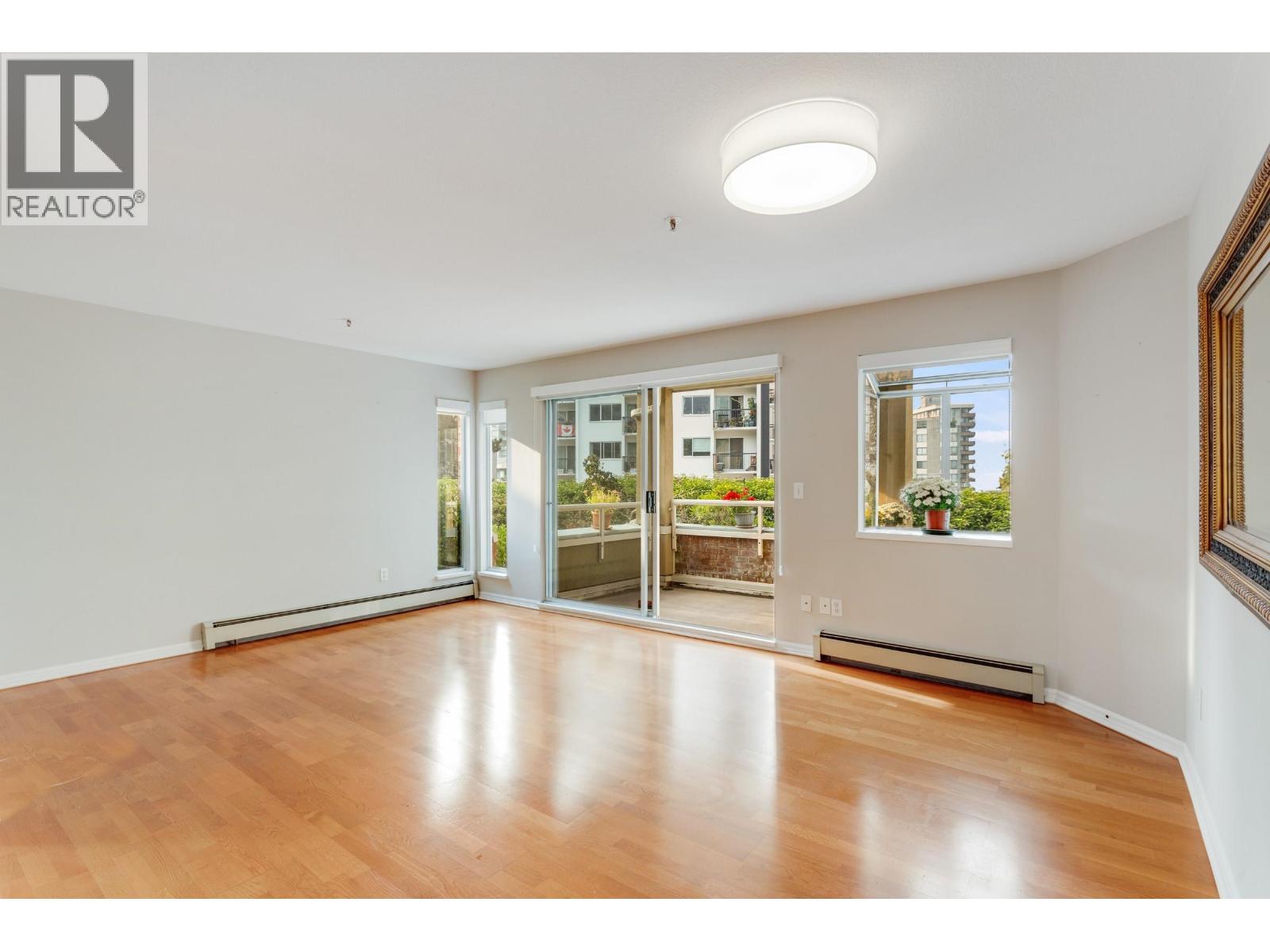 5 2150 MARINE DRIVE, West Vancouver