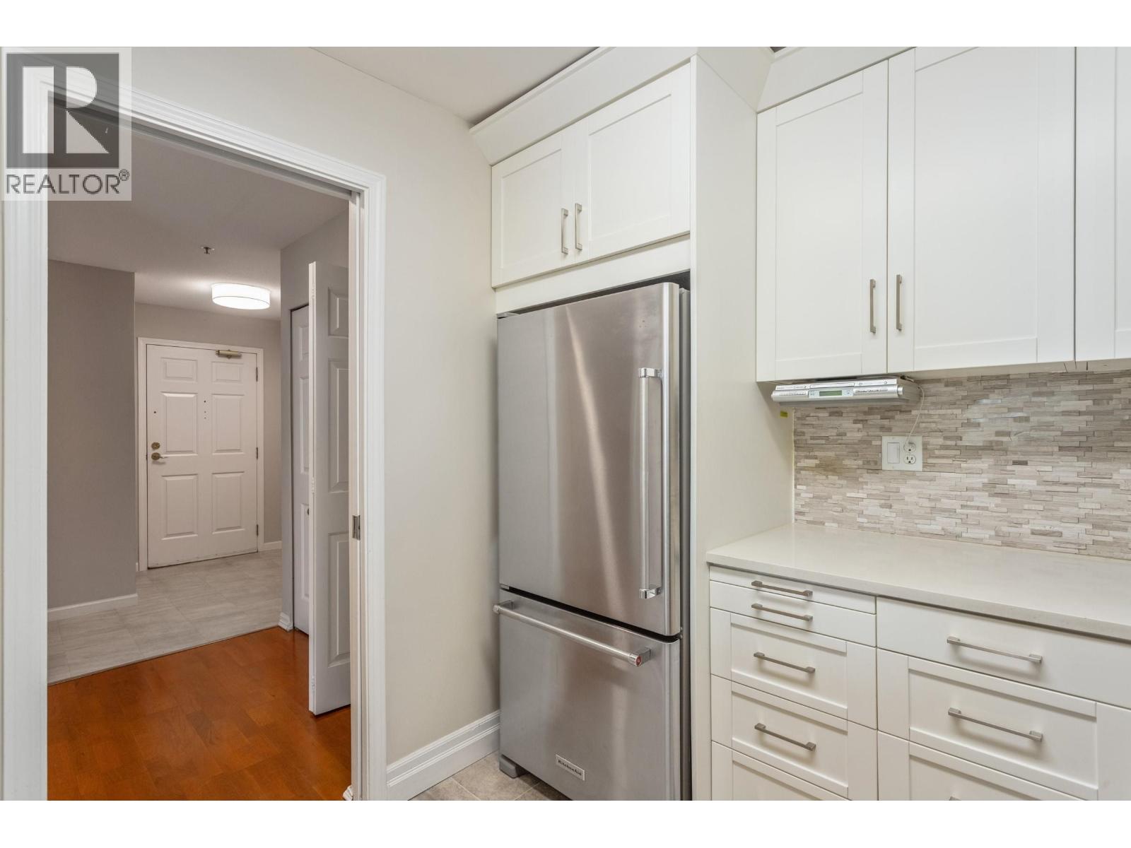 5 2150 MARINE DRIVE, West Vancouver