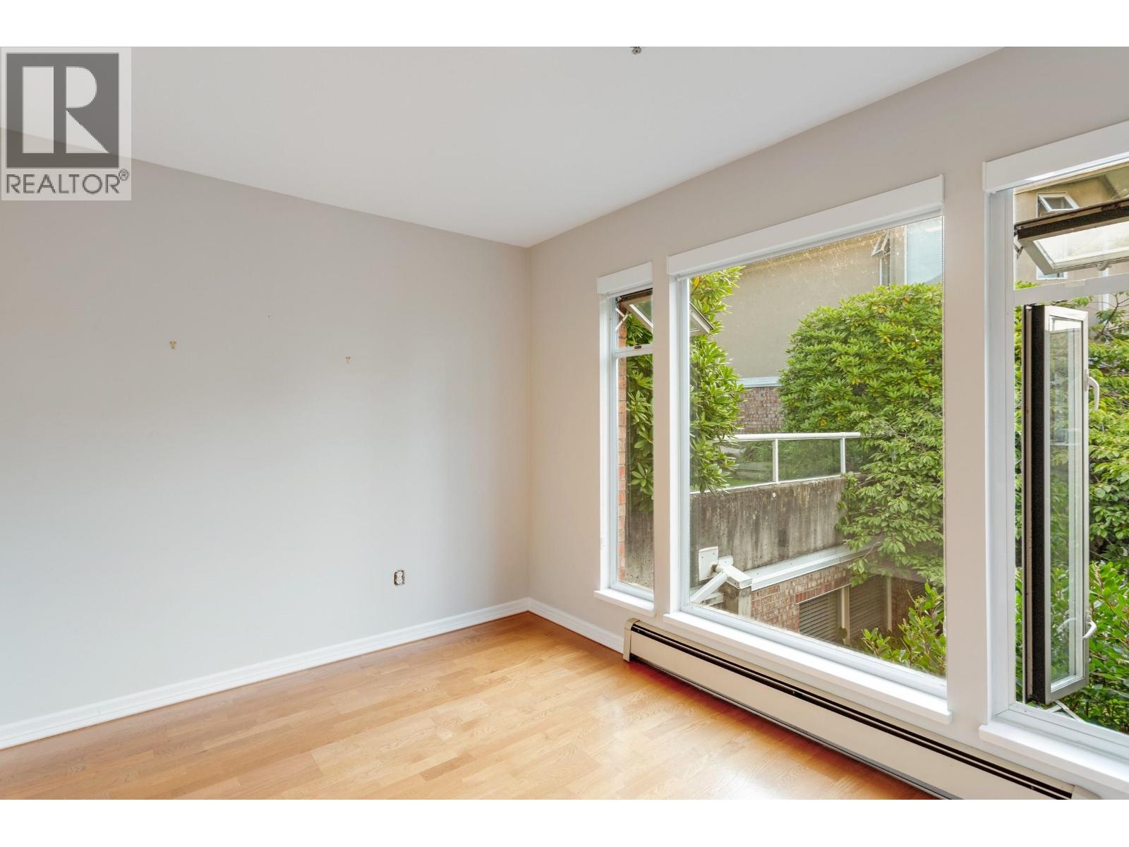 5 2150 MARINE DRIVE, West Vancouver