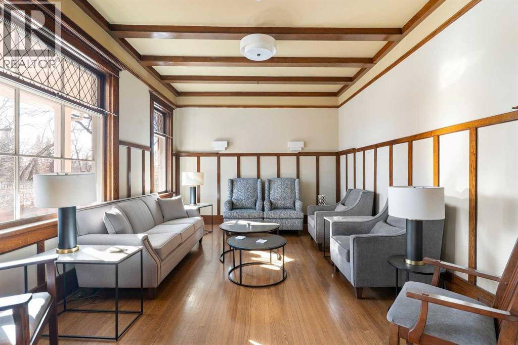 Single Family House for Sale in    Avenue SW Mission Calgary 