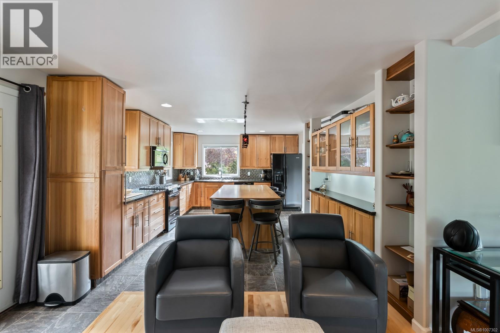  1571 Whiffin Spit Road, Sooke