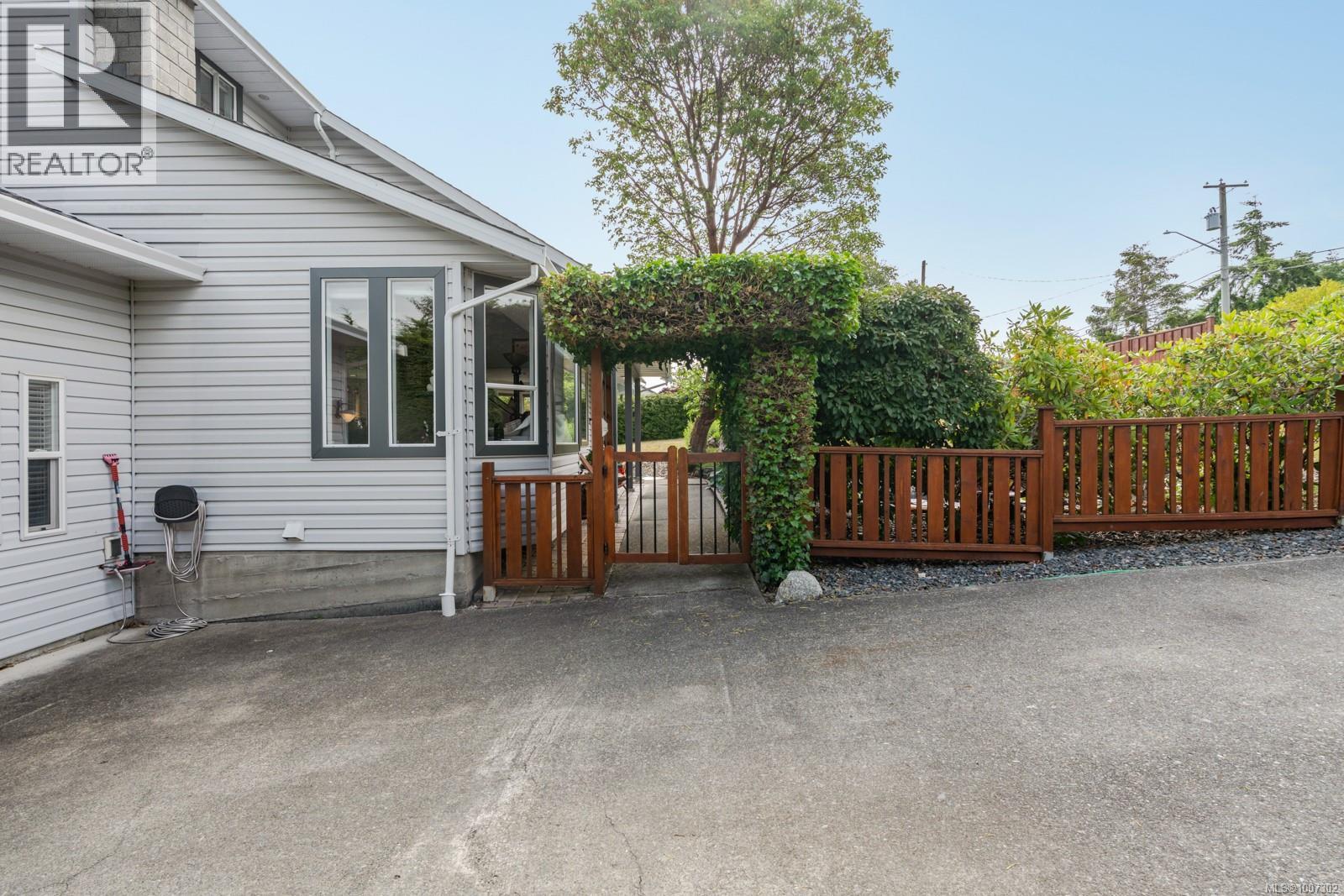  1571 Whiffin Spit Road, Sooke