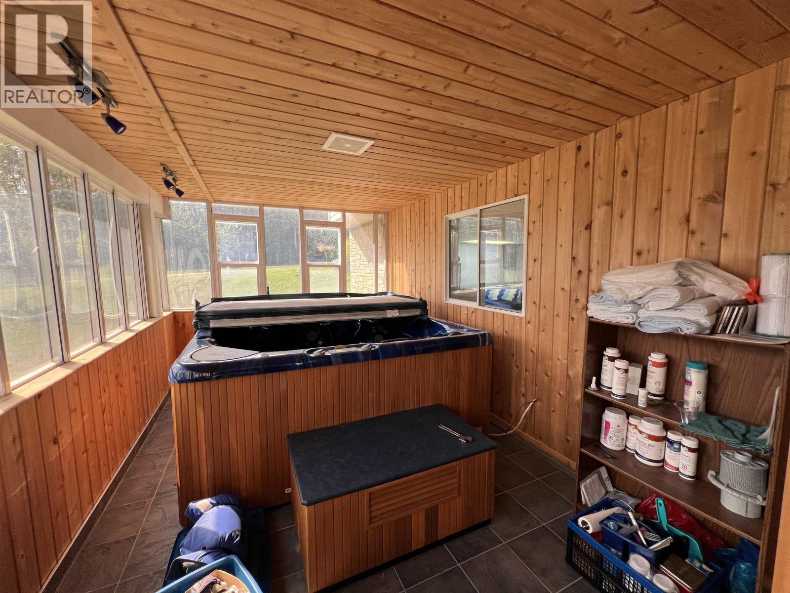 3 PEBBLE DRIVE, Fort Nelson
