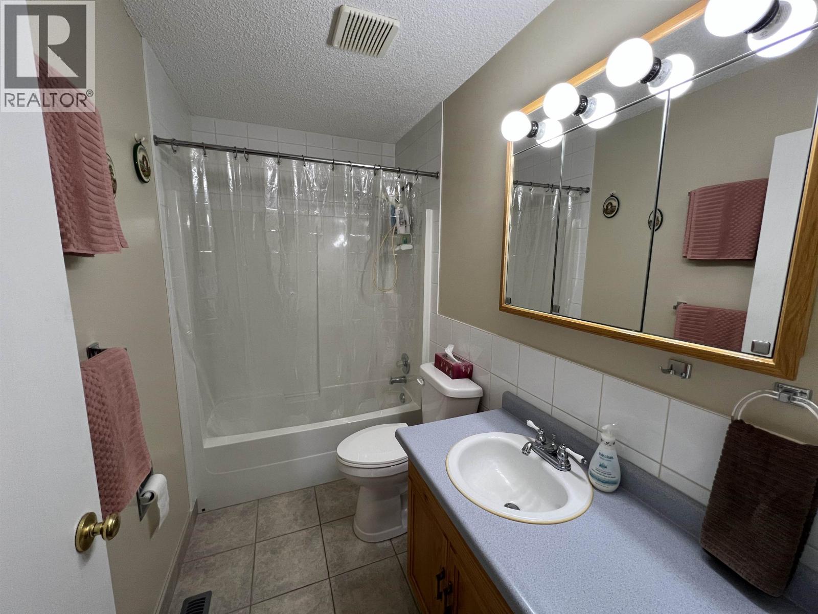 3 PEBBLE DRIVE, Fort Nelson