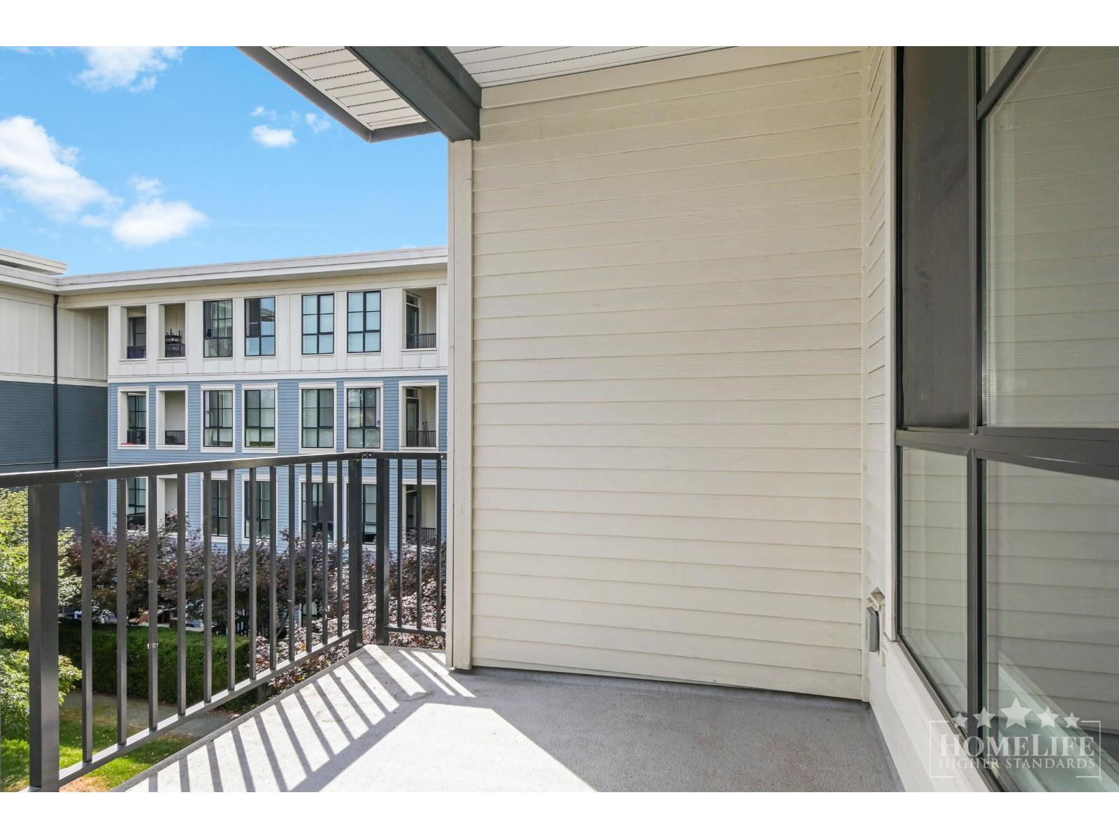 301 15168 33 AVENUE, Surrey