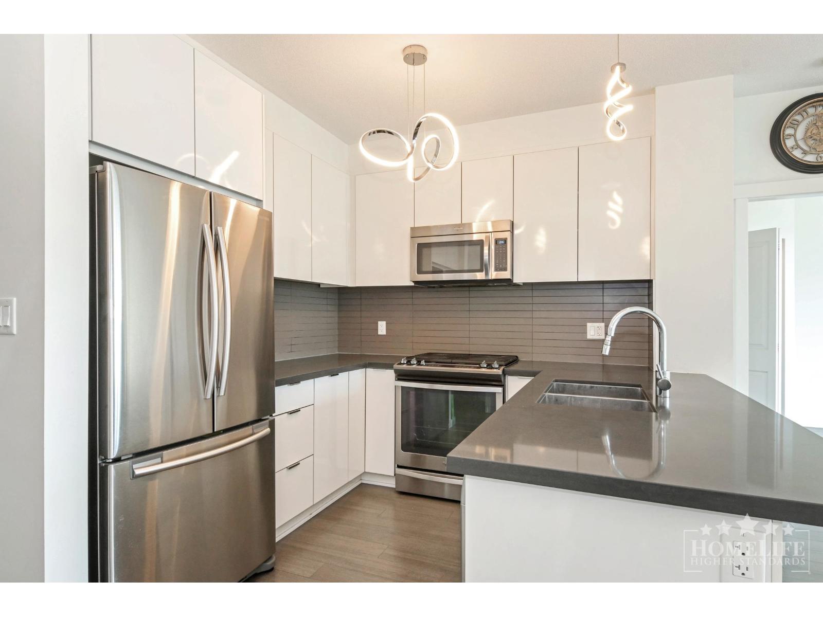 301 15168 33 AVENUE, Surrey