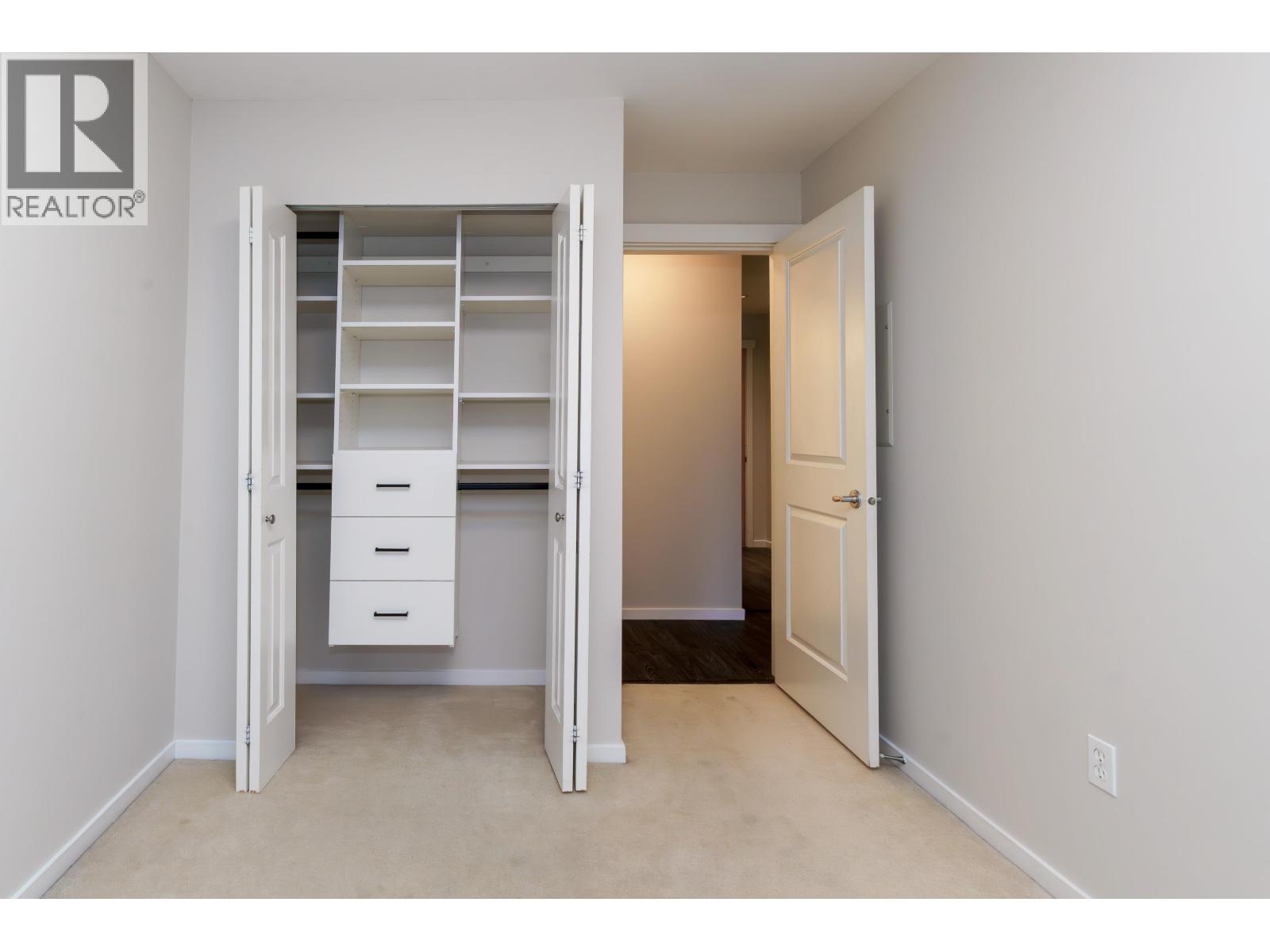 302 300 KLAHANIE DRIVE, Port Moody