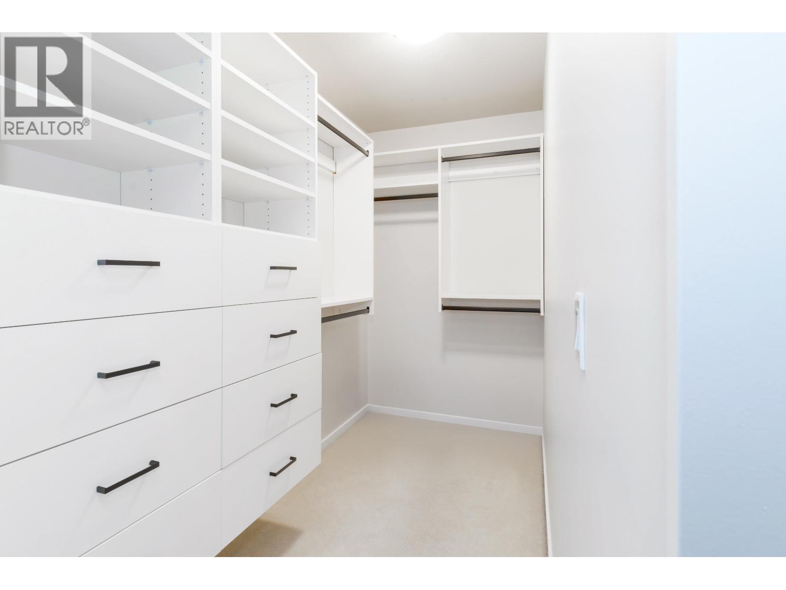 302 300 KLAHANIE DRIVE, Port Moody