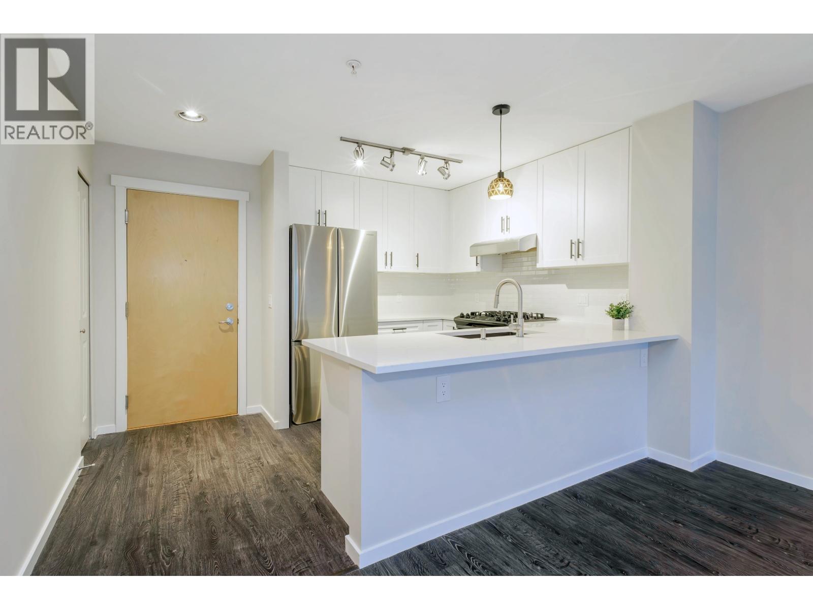 302 300 KLAHANIE DRIVE, Port Moody