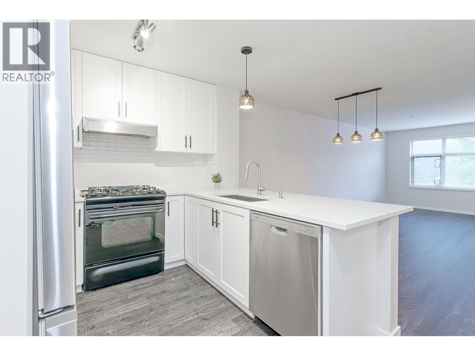 302 300 KLAHANIE DRIVE, Port Moody