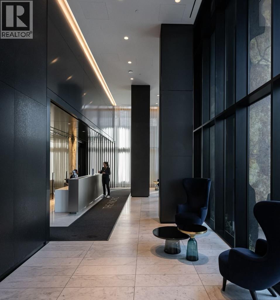 402 889 PACIFIC STREET, Vancouver