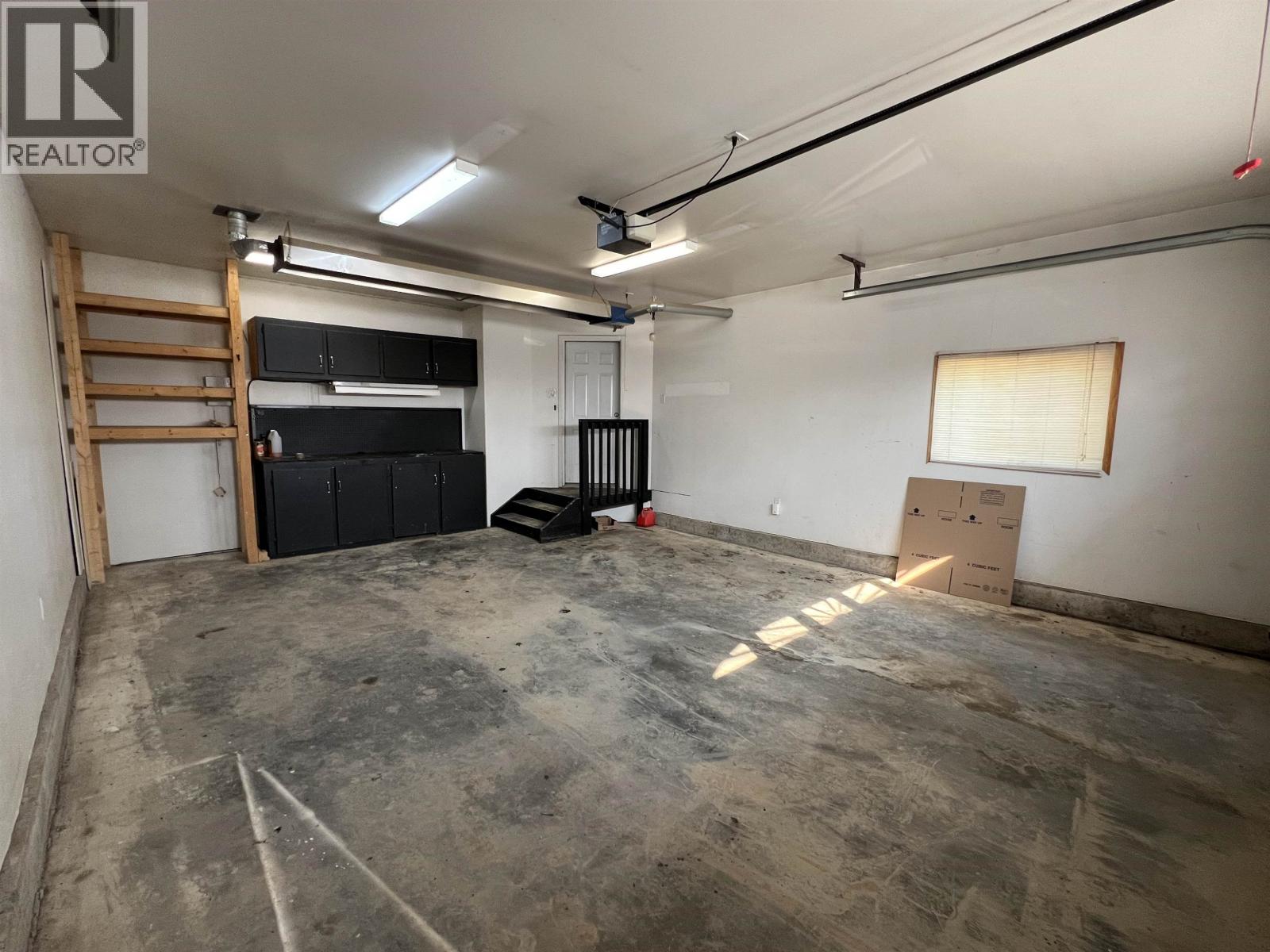 3912 COTTONWOOD ROAD, Fort Nelson