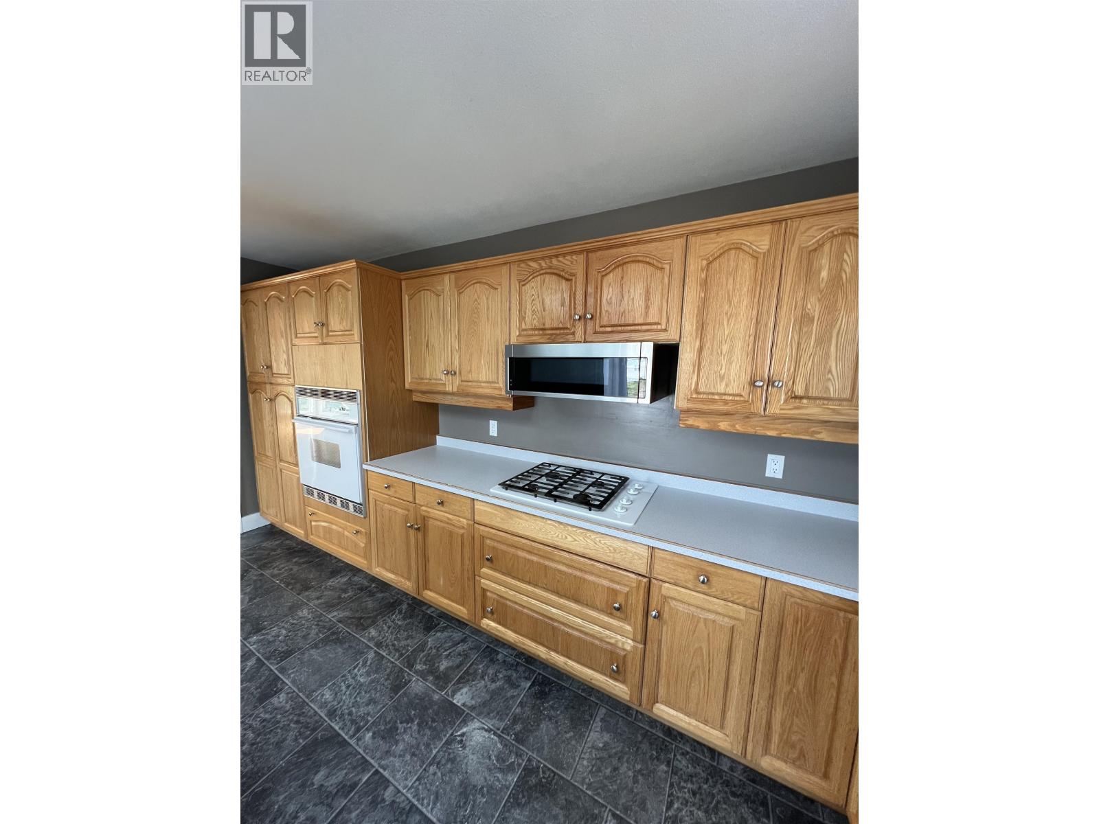 3912 COTTONWOOD ROAD, Fort Nelson