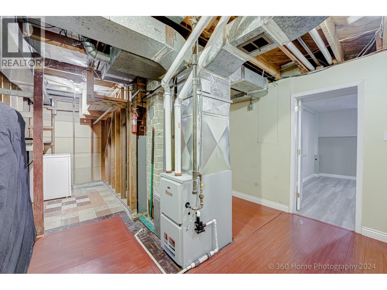 962 WHITCHURCH STREET, North Vancouver