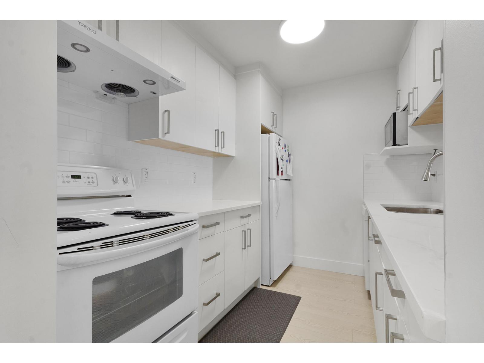 303 13955 72 AVENUE, Surrey
