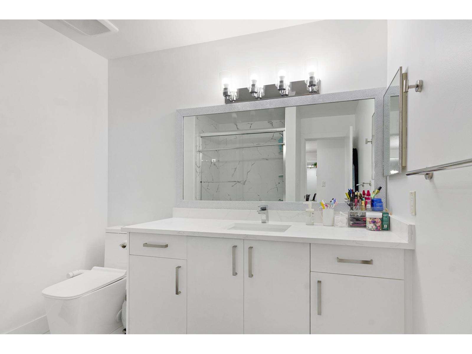 303 13955 72 AVENUE, Surrey
