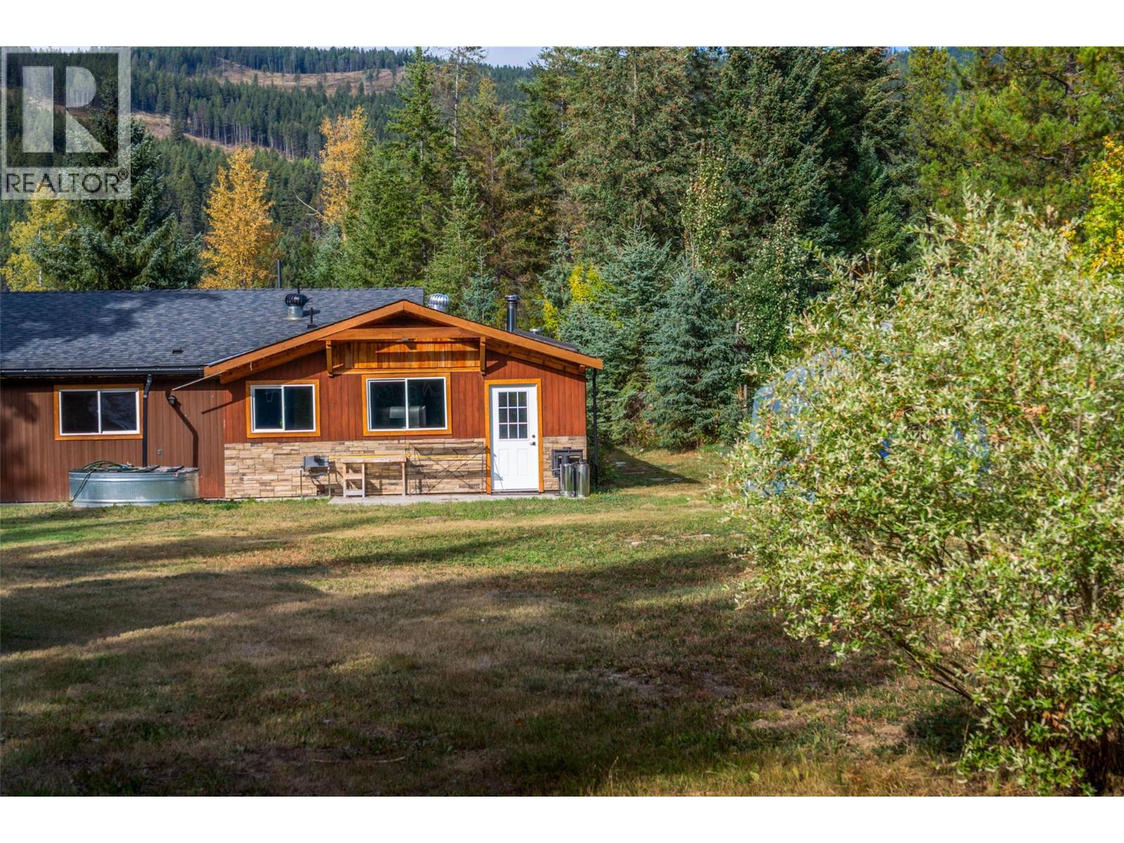  11875 Greystokes Road, Kelowna