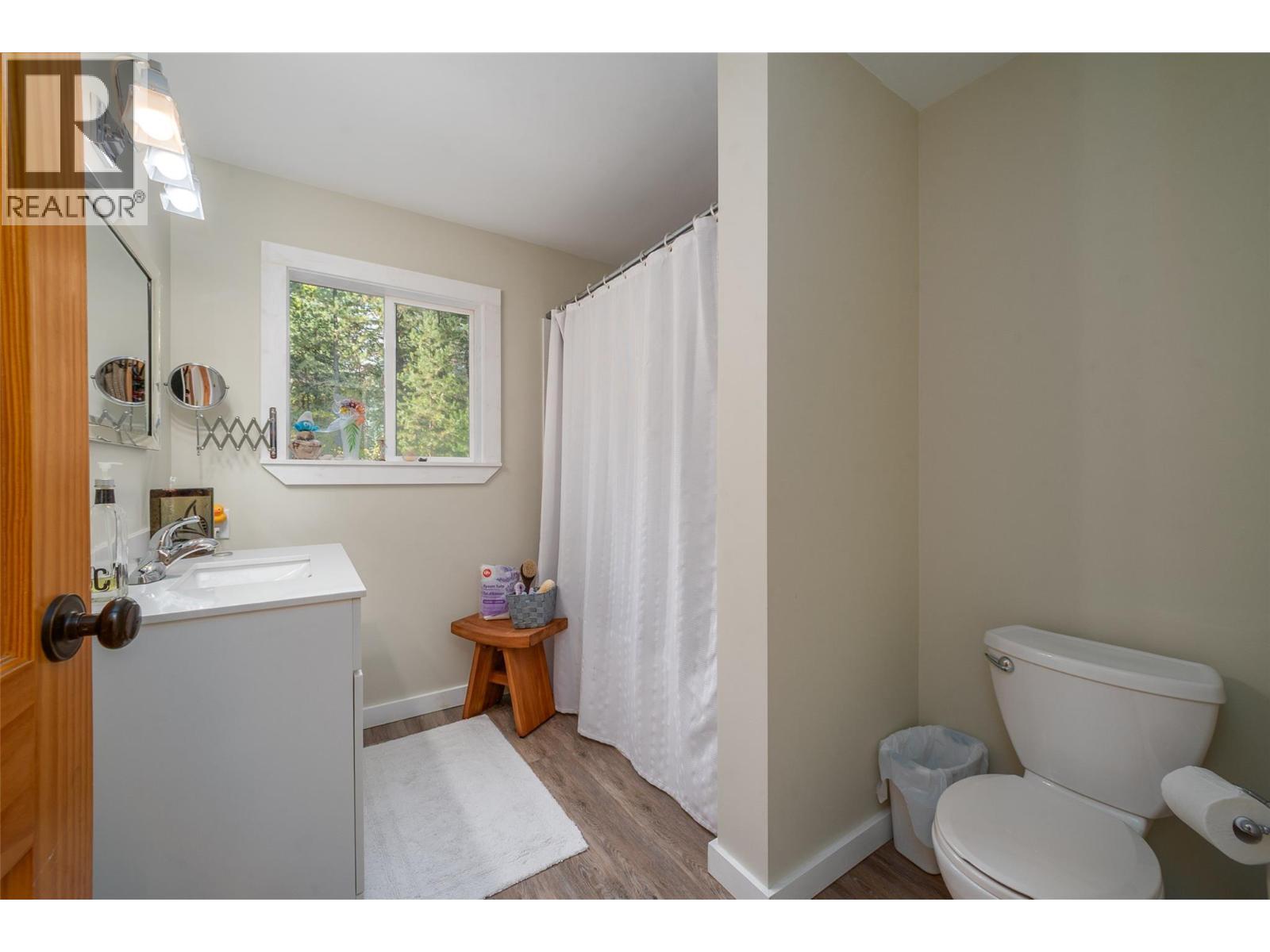  11875 Greystokes Road, Kelowna