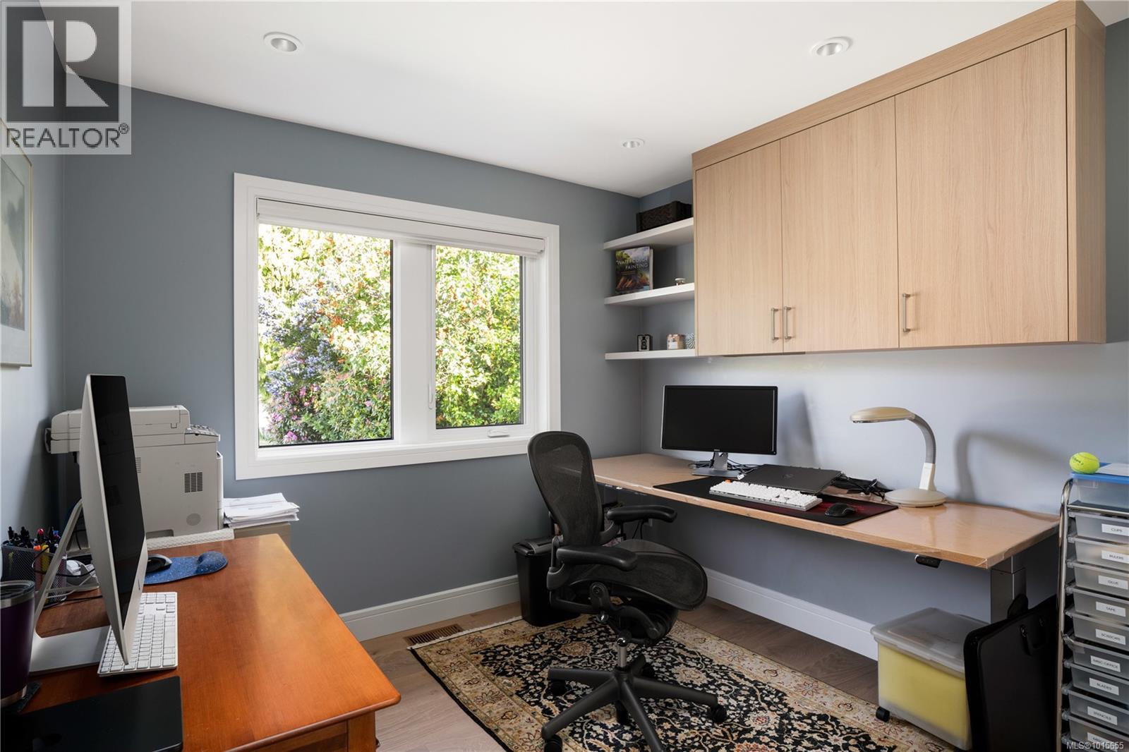  3819 Beachview Place, Saanich