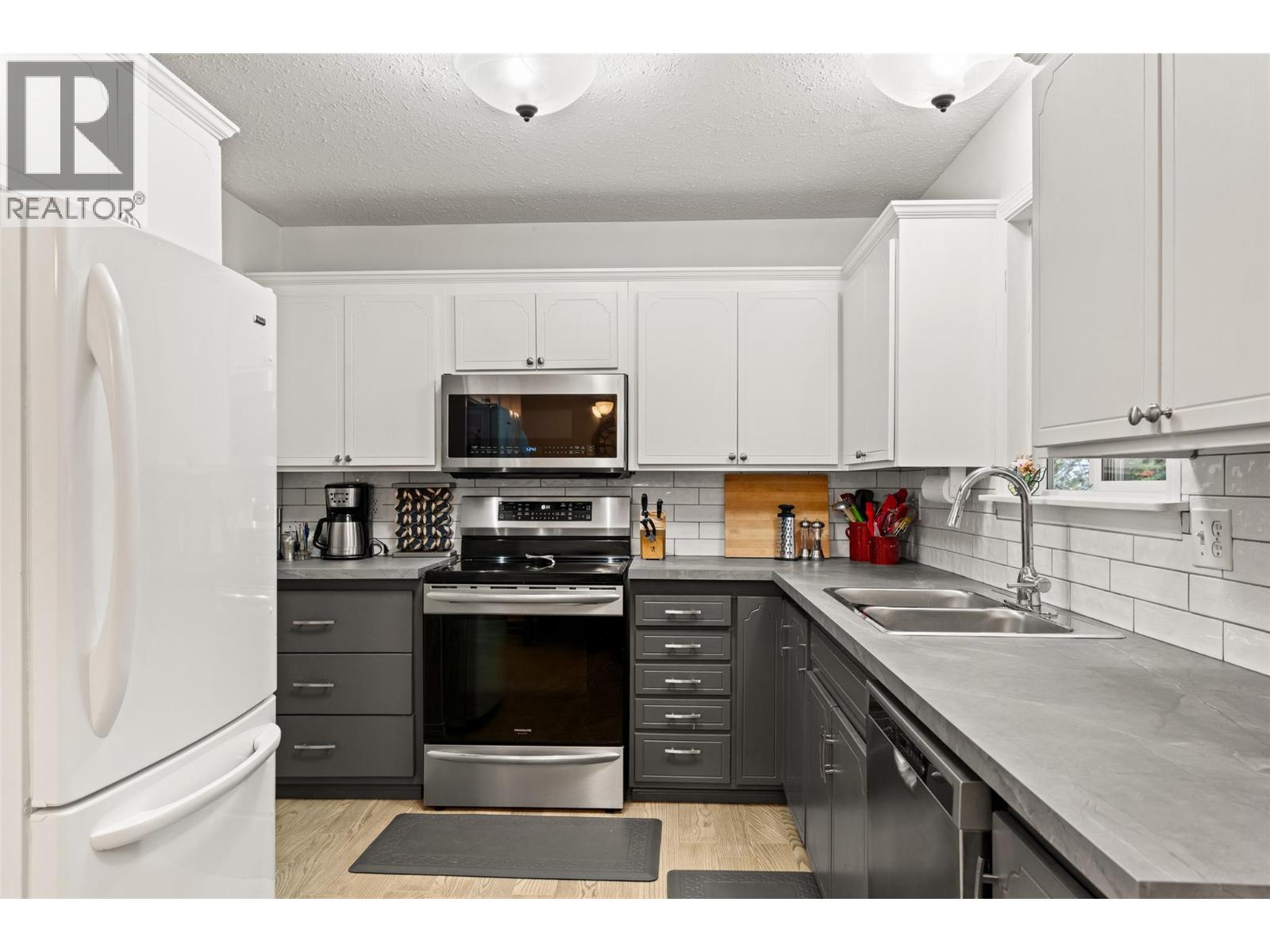 1819 Dallas Road, Revelstoke