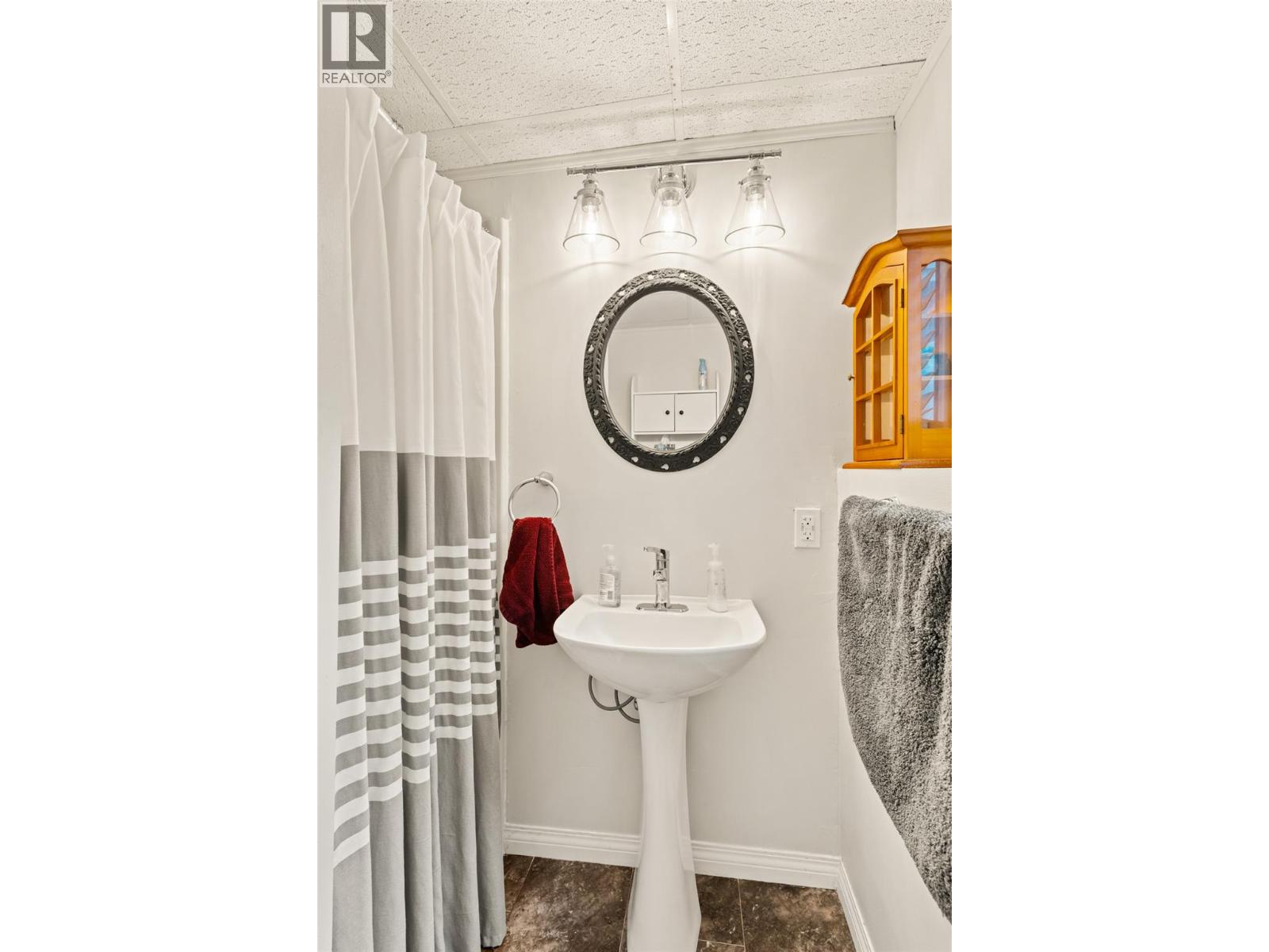 1819 Dallas Road, Revelstoke
