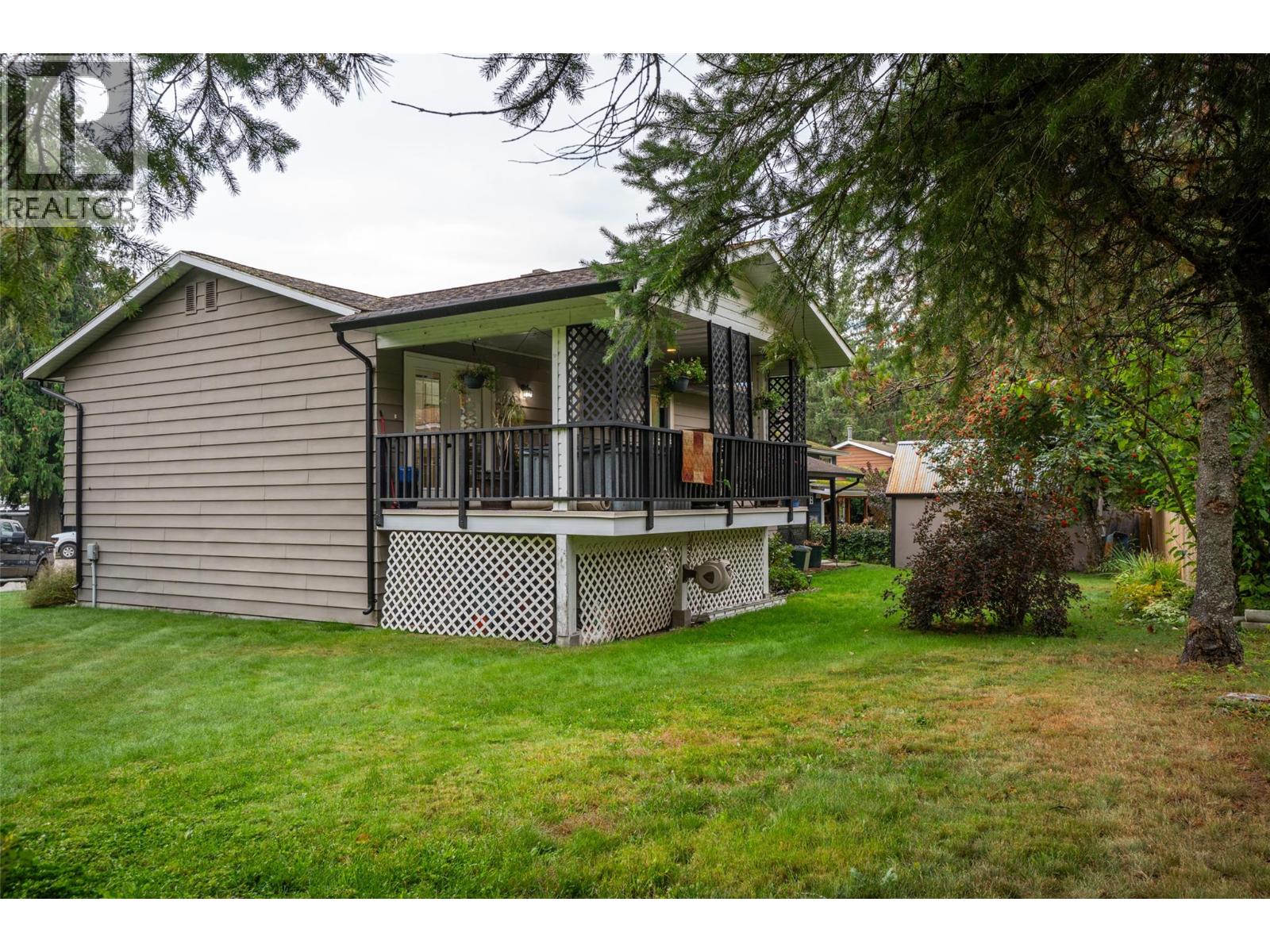 1819 Dallas Road, Revelstoke