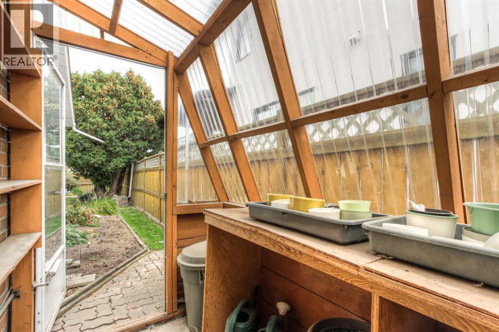 Single Family House 4 Level for Sale in  Wedgewood Drive SW Wildwood Calgary 