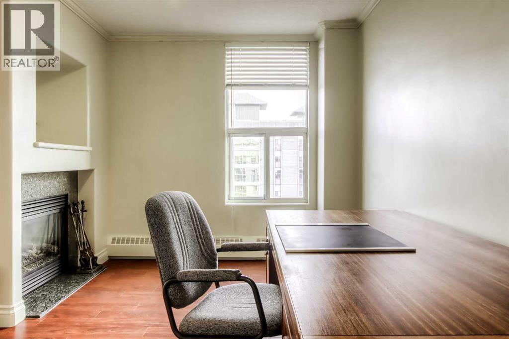 Single Family House for Sale in   Varsity Drive NW Varsity Calgary 