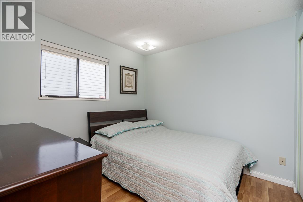 6094 WALKER AVENUE, Burnaby