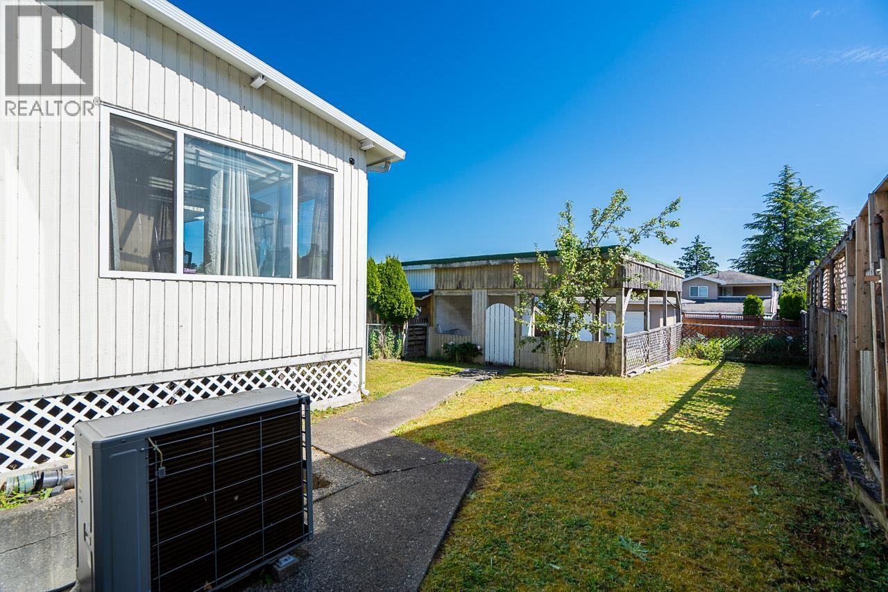 6094 WALKER AVENUE, Burnaby