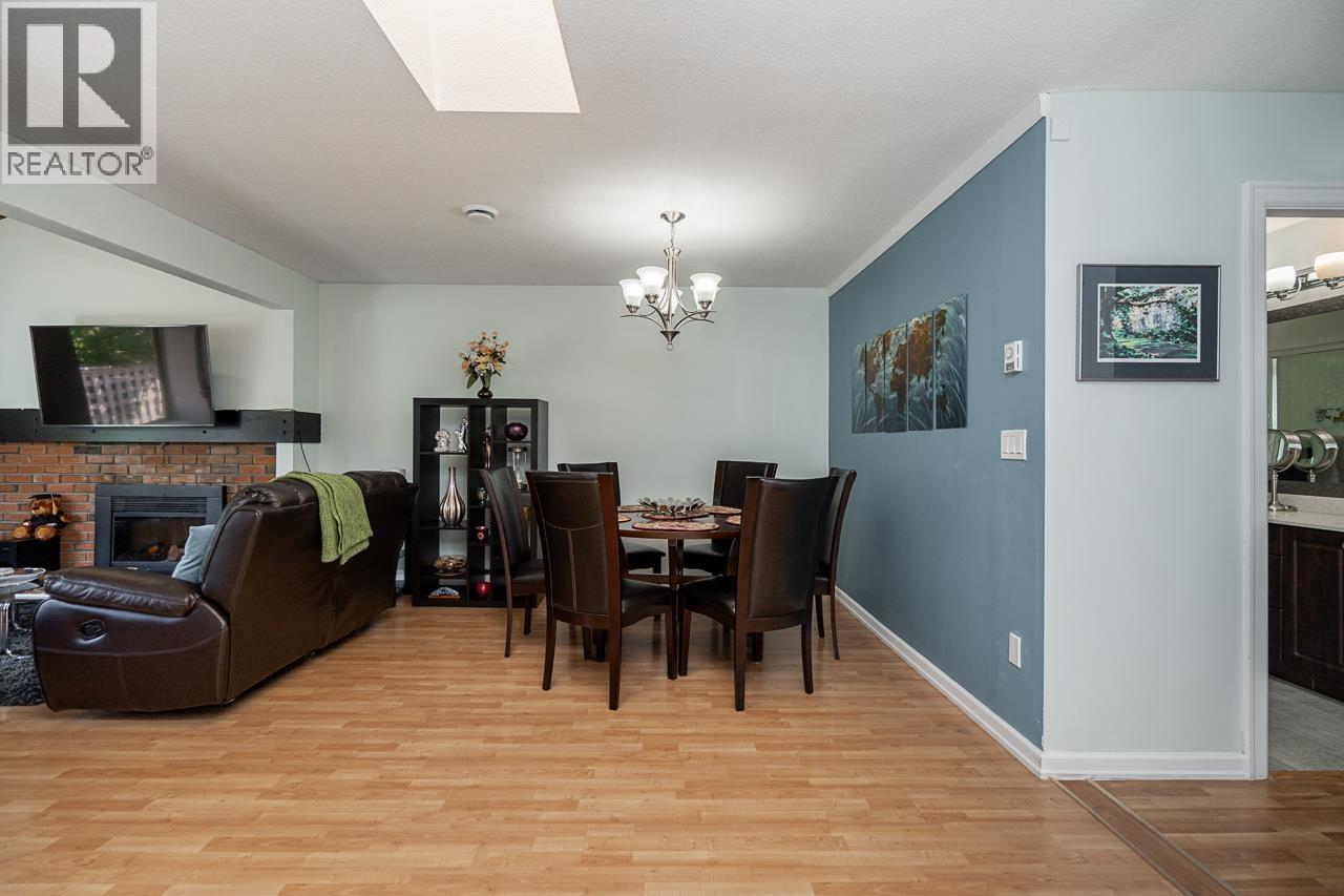 6094 WALKER AVENUE, Burnaby