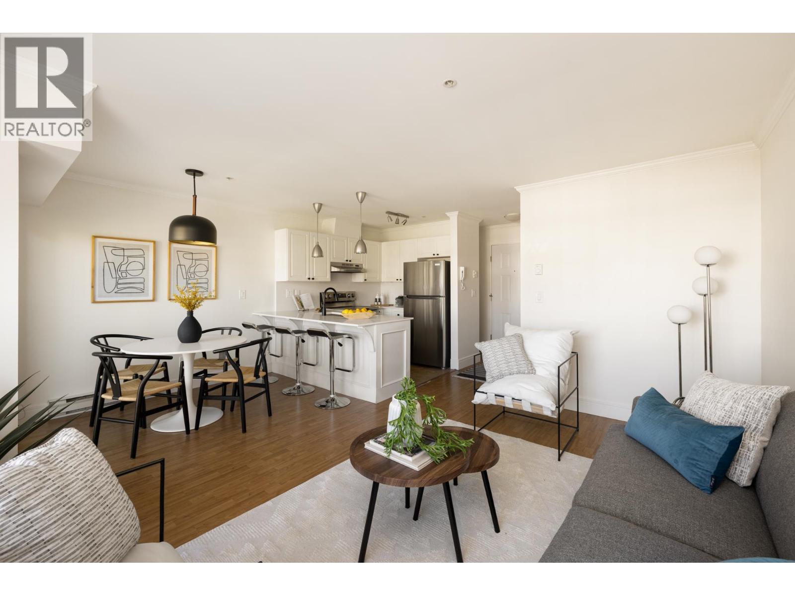 303 788 8TH AVENUE, Vancouver