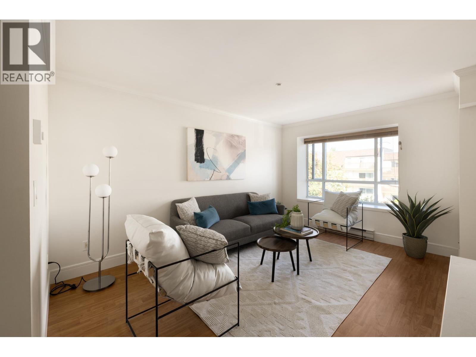 303 788 8TH AVENUE, Vancouver
