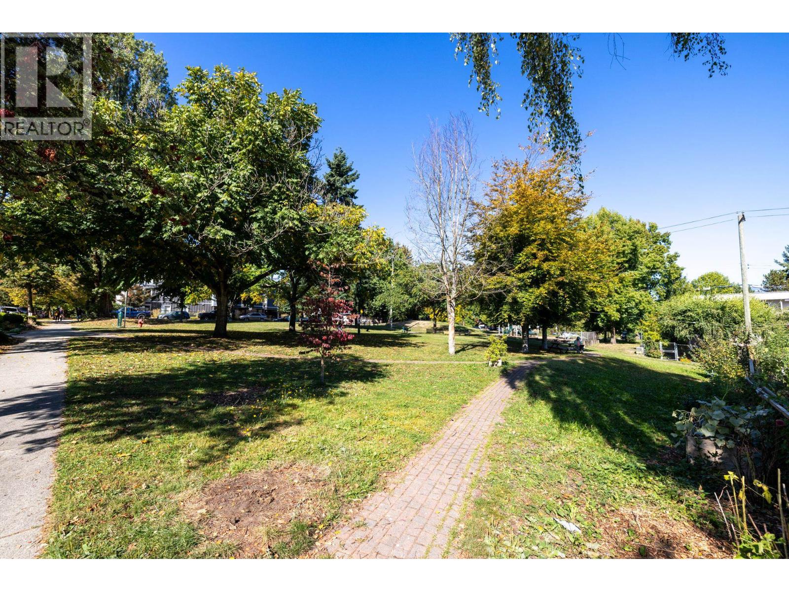 303 788 8TH AVENUE, Vancouver